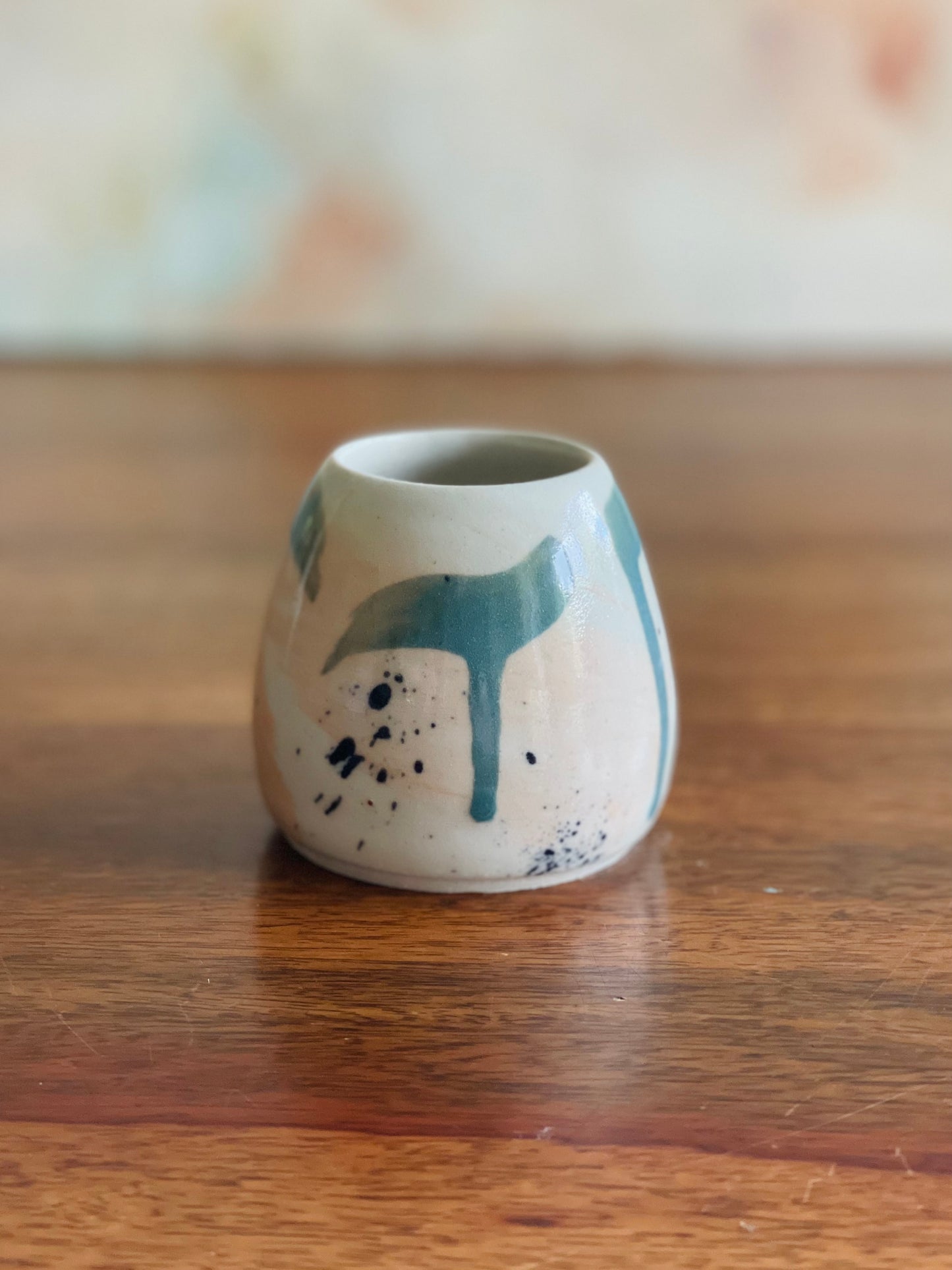 Watercolour splashes small vase