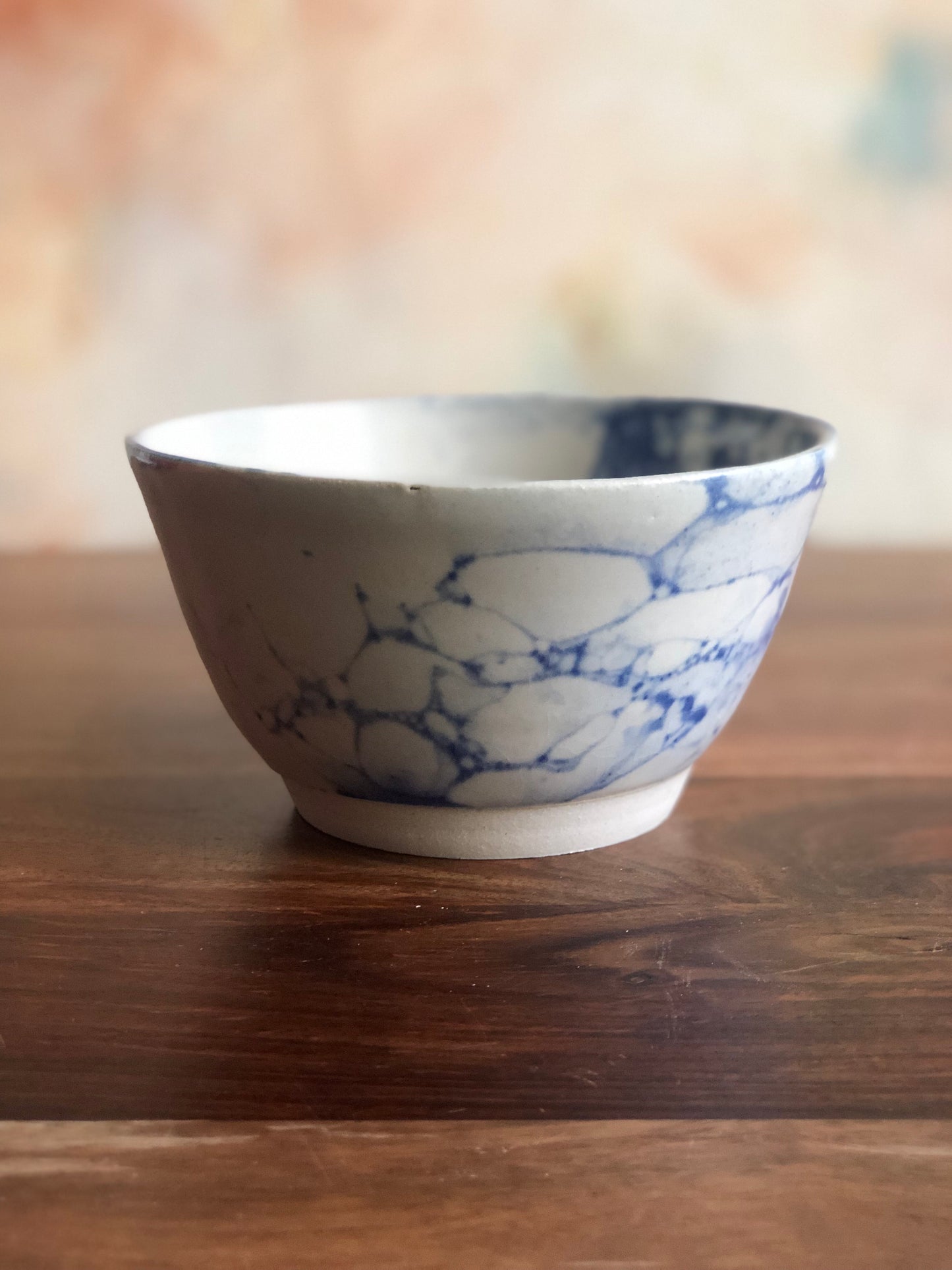 White and blue bubble-glazed rice bowl