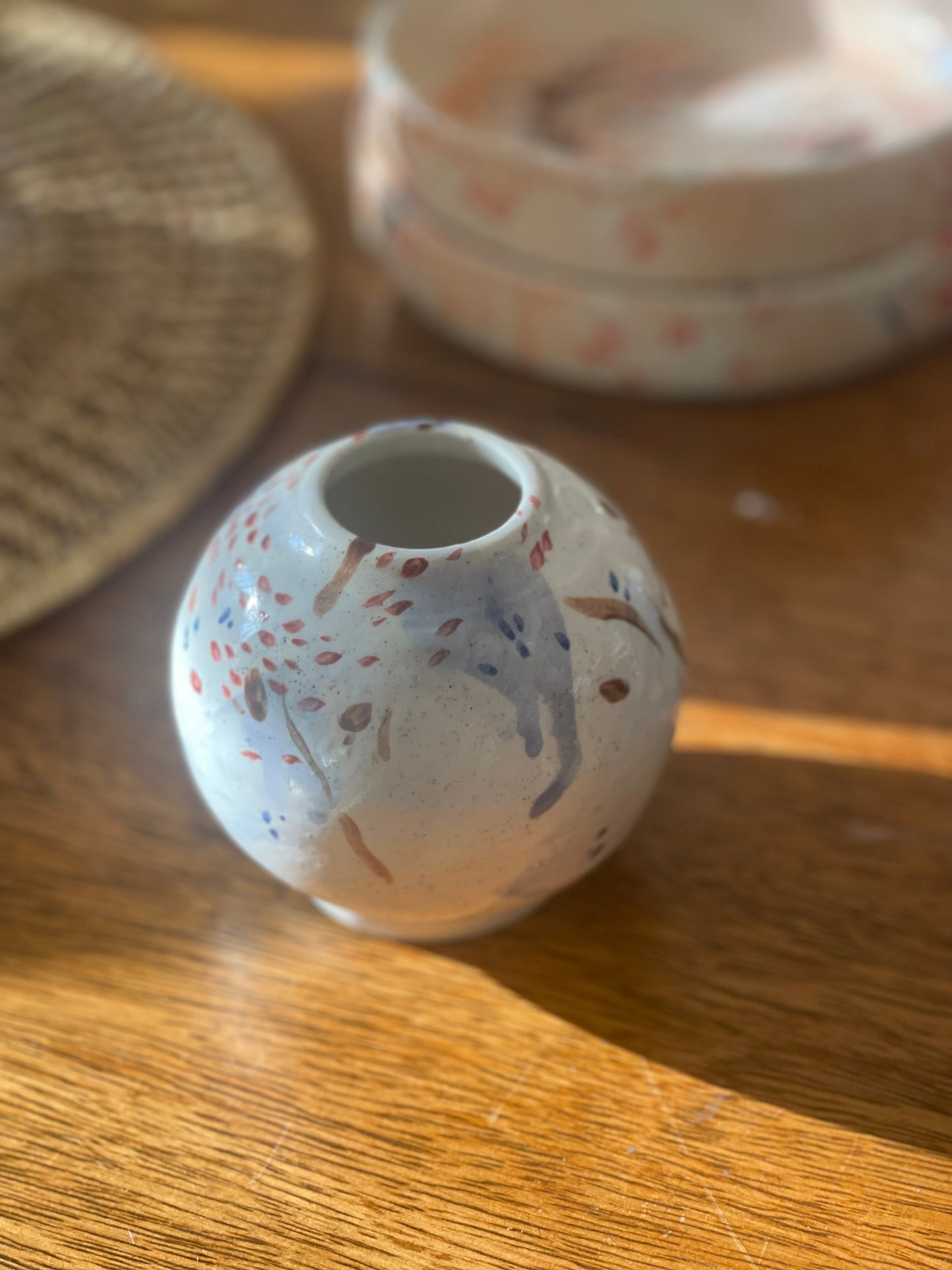Wisteria round budvase