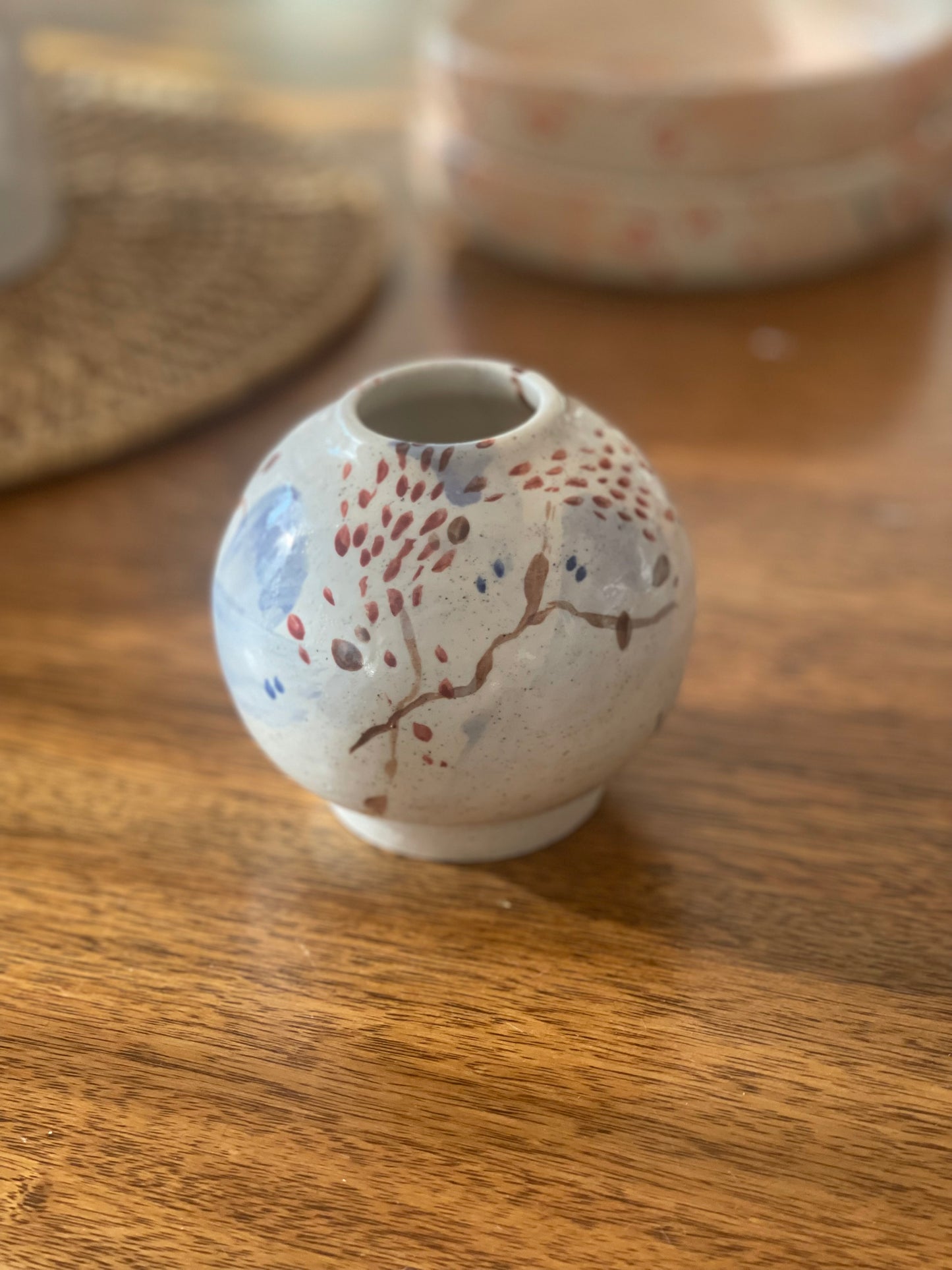 Wisteria round budvase