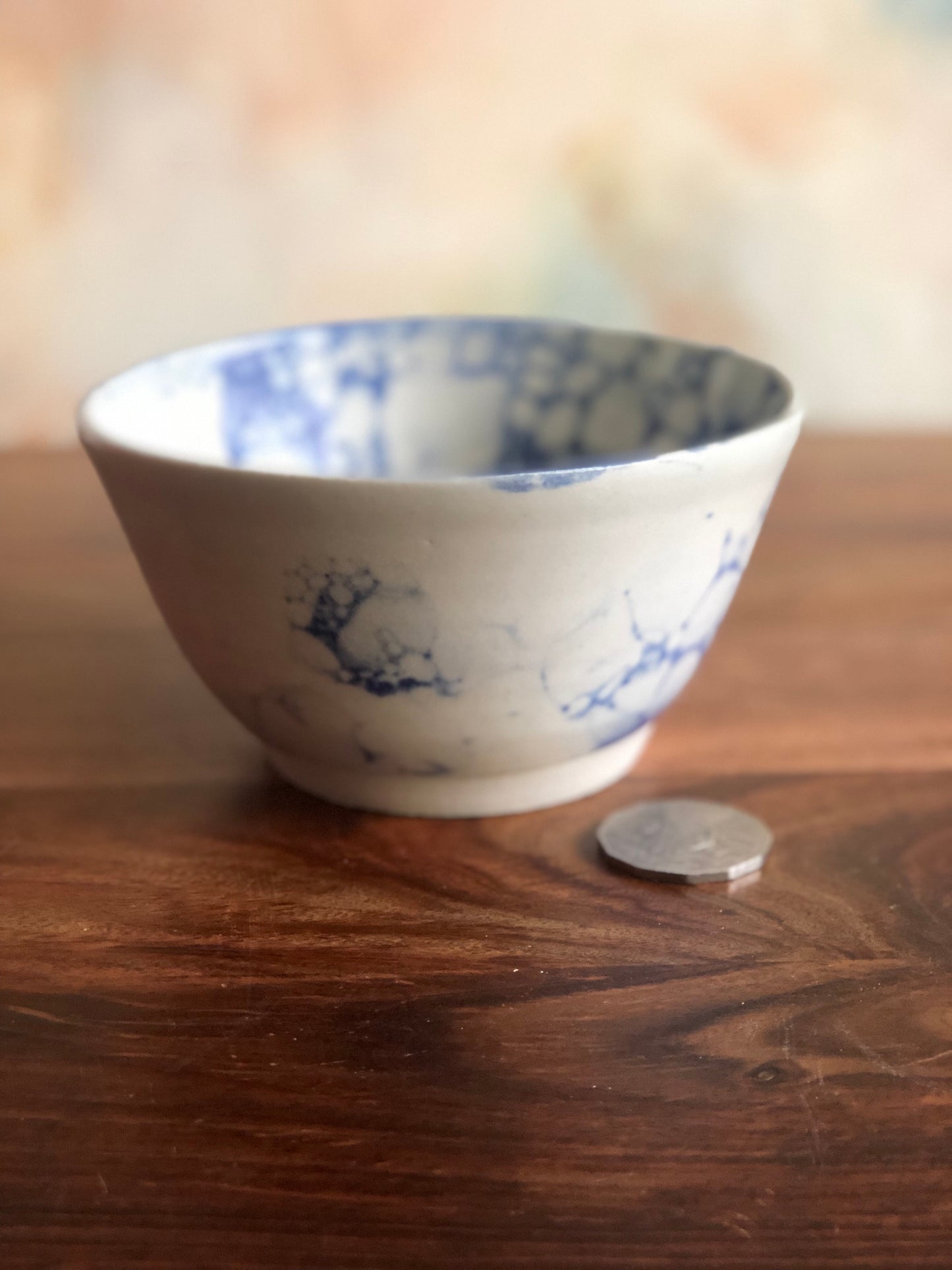 White and blue bubble-glazed rice bowl