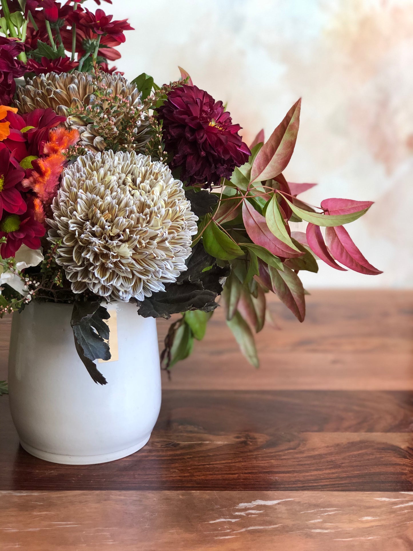 Medium white round-bellied vase