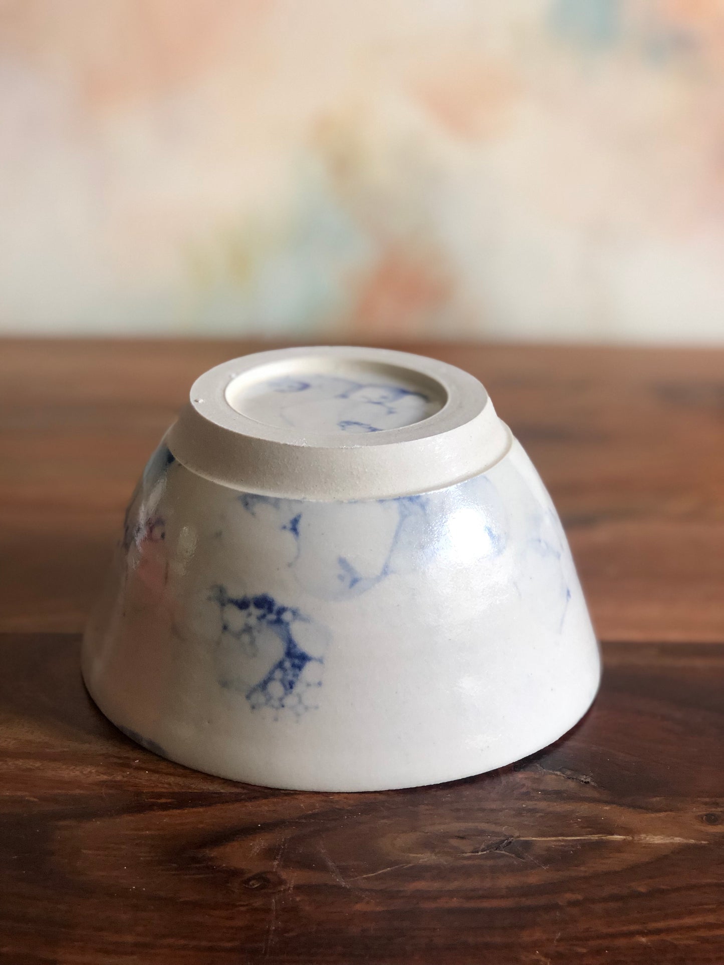 White and blue bubble-glazed rice bowl